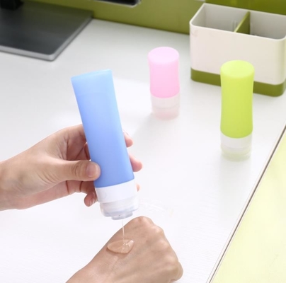 1 chai đóng gói du lịch silicone Ounce, hộp đựng du lịch bằng silicon trộn màu