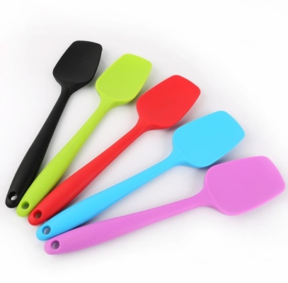 Nhiệt độ cao lõi silicone không dính Thìa kích thước lớn Màu tùy chỉnh