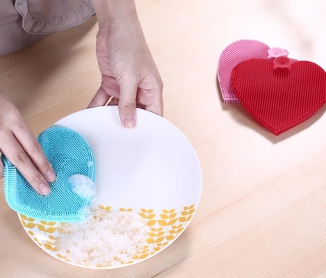 Hình trái tim Bàn chải rửa silicon cấp thực phẩm để làm sạch bát đĩa và trái cây