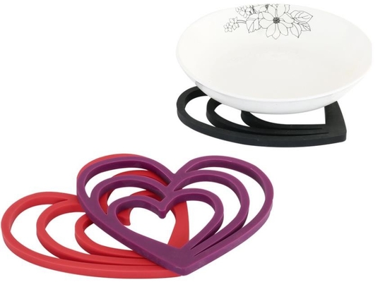 Dụng cụ ăn hình trái tim bằng silicon Môi trường 15,5 * 16cm 66g